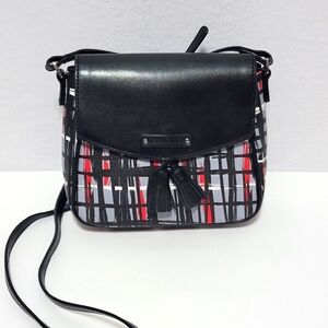 Vera Bradley Stylish Black and‎ Red Crossbody Bag P195